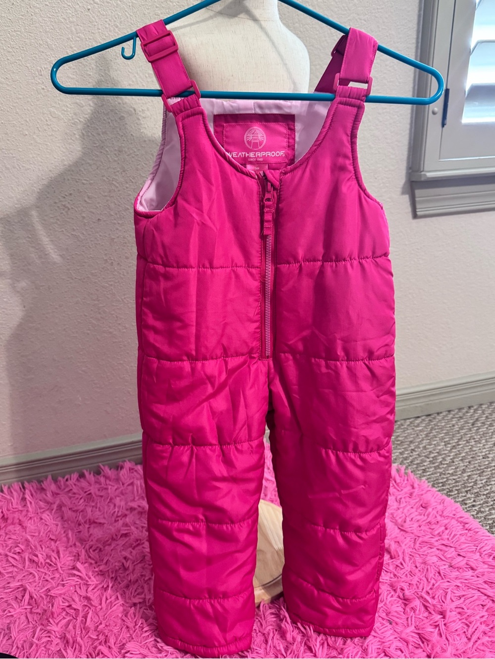 Weatherproof snowsuits 4T